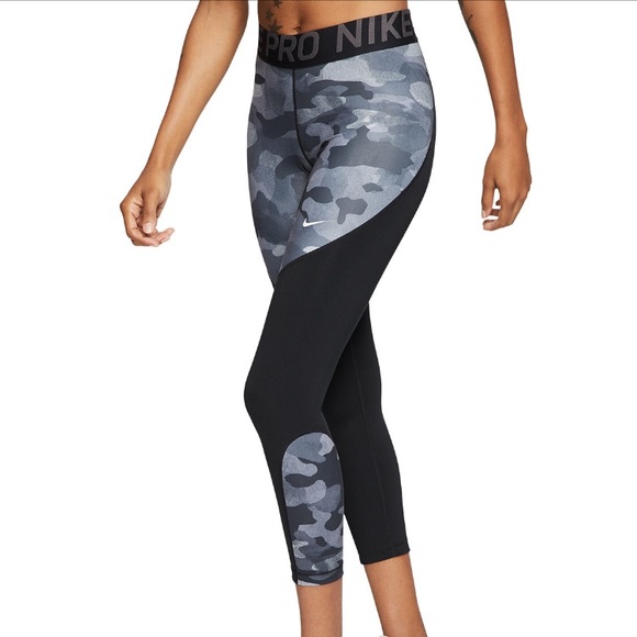 Nike Pants - Nike pro ankle leggings NWT size XL